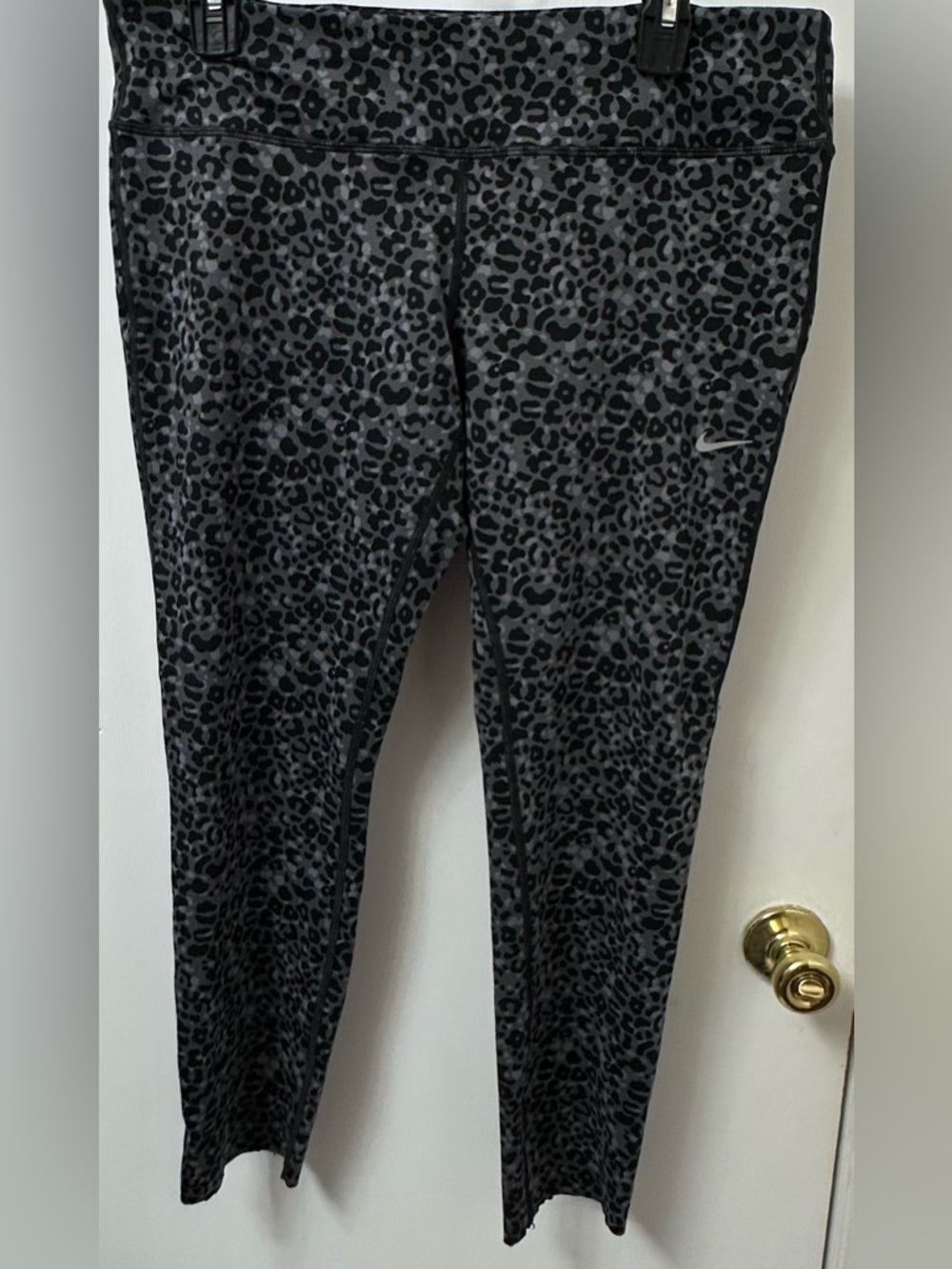 Nike Black and Charcoal Leopard-Print Leggings